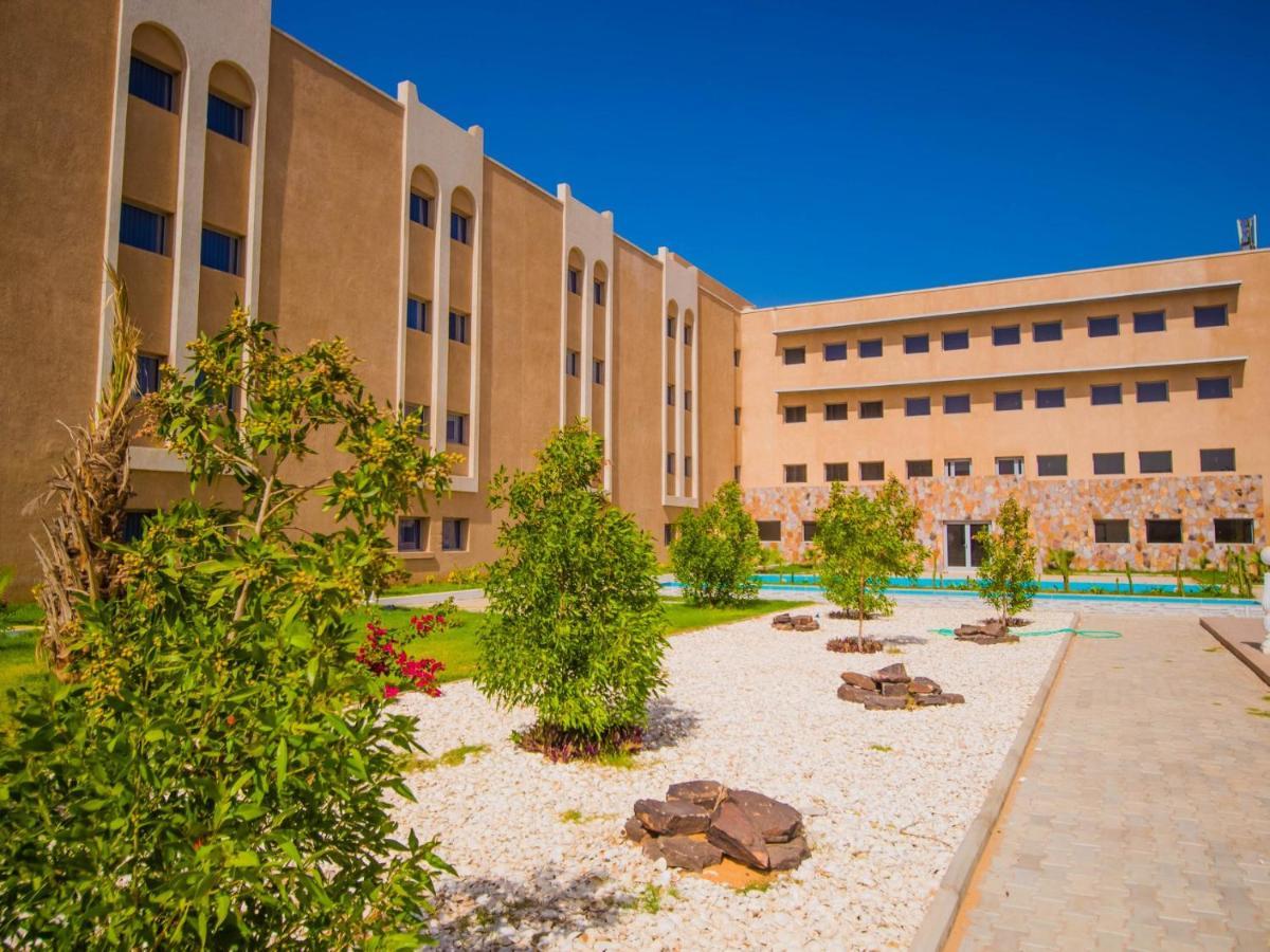 Hotel Monotel Dar El Barka Нуакшот Екстериор снимка