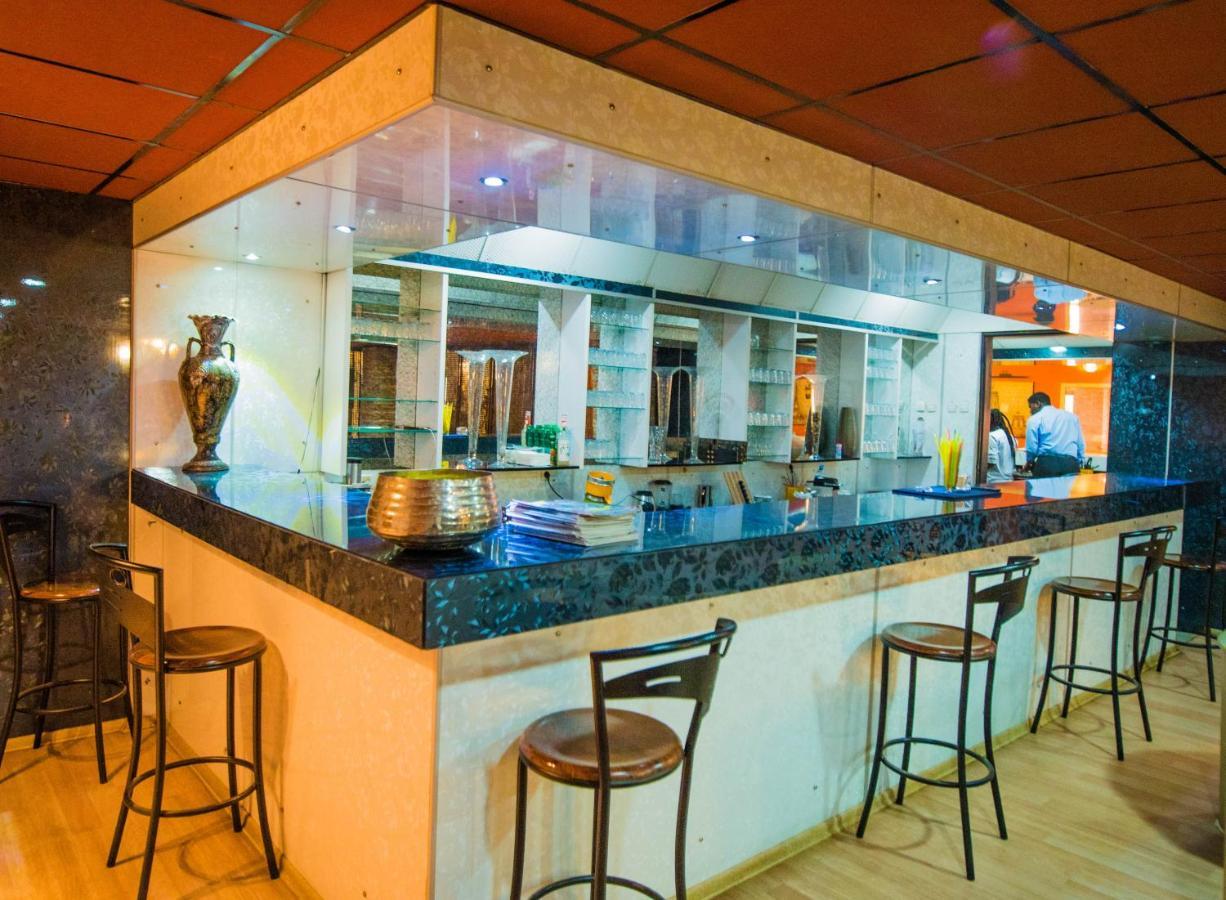 Hotel Monotel Dar El Barka Нуакшот Екстериор снимка