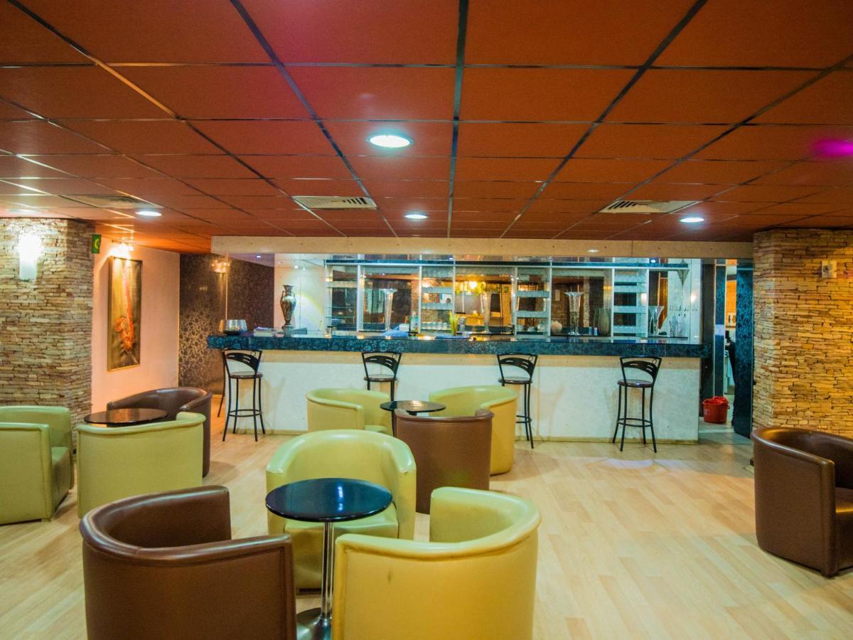 Hotel Monotel Dar El Barka Нуакшот Екстериор снимка