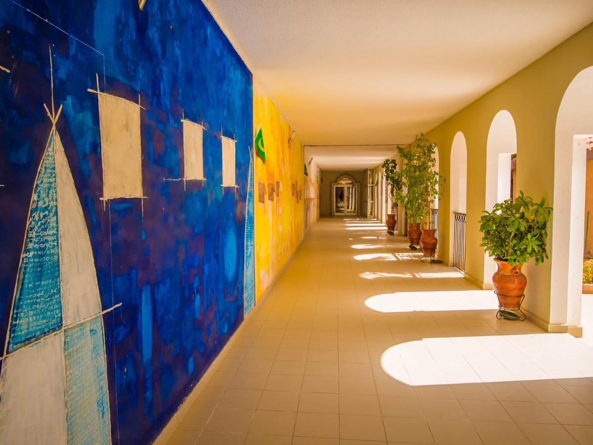 Hotel Monotel Dar El Barka Нуакшот Екстериор снимка